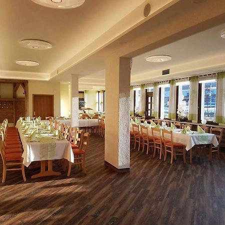Hotel Fasold Sulzfeld  エクステリア 写真