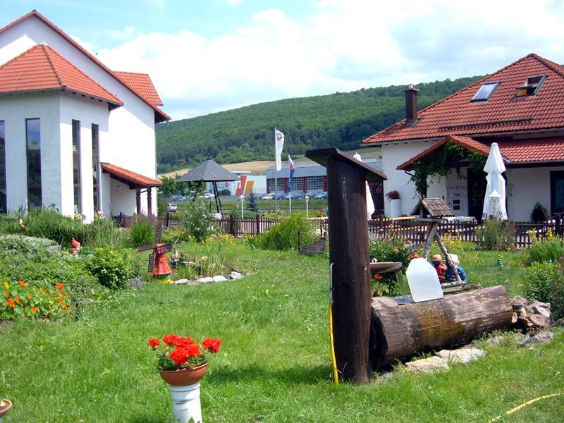 Hotel Fasold Sulzfeld  エクステリア 写真