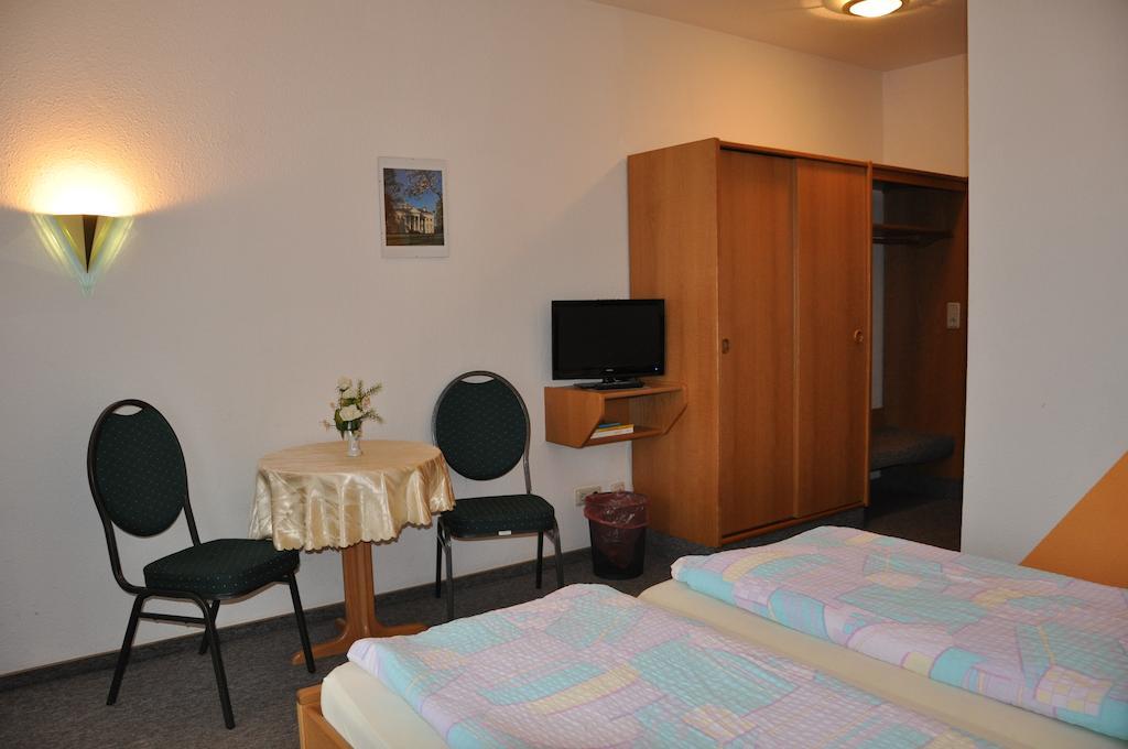 Hotel Fasold Sulzfeld  部屋 写真