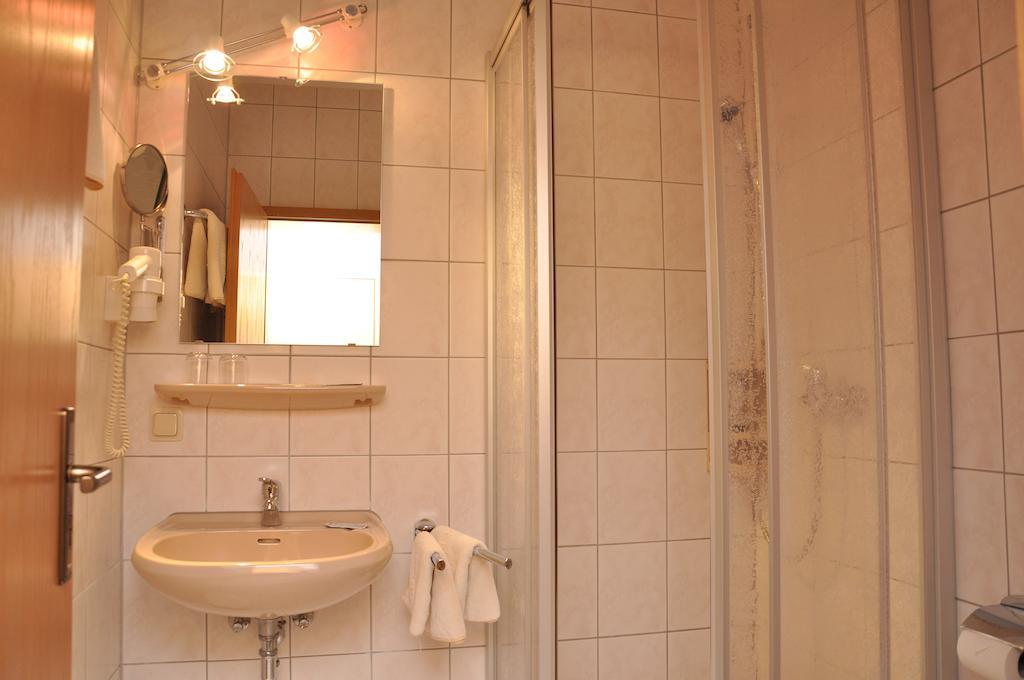Hotel Fasold Sulzfeld  部屋 写真