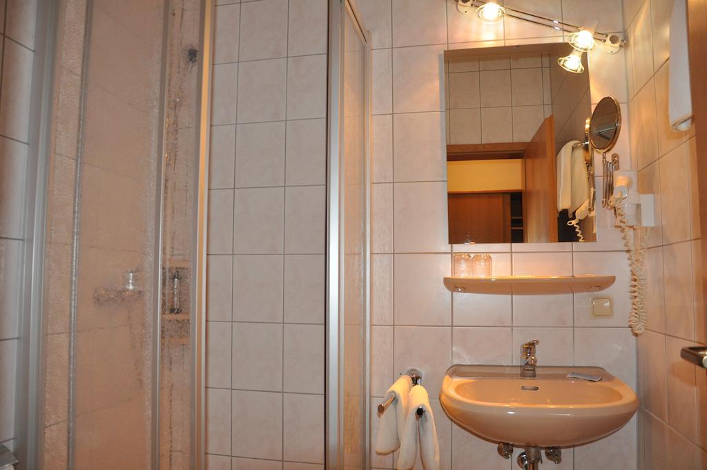 Hotel Fasold Sulzfeld  部屋 写真